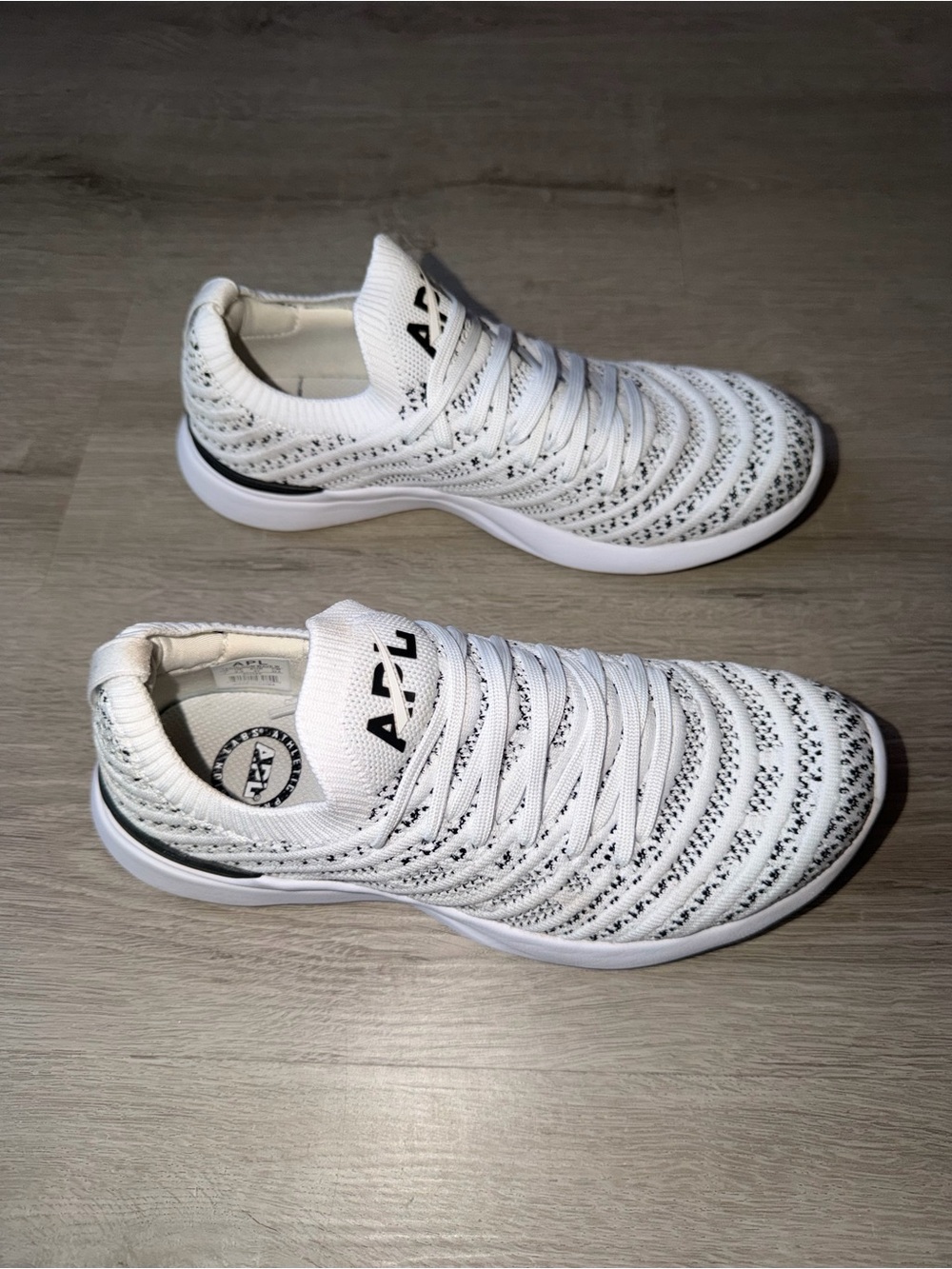 APL Women's TechLoom Wave Shoes - Picture 3 of 8
